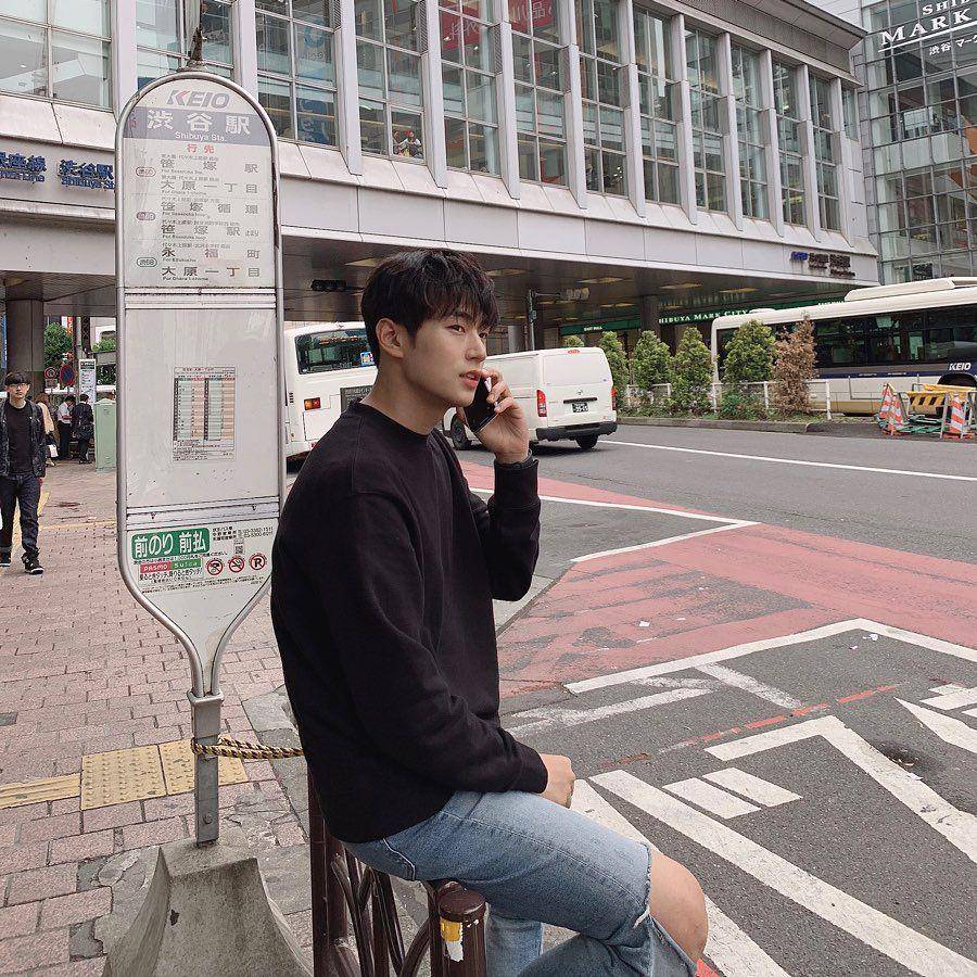 instagram.com/parkseoham