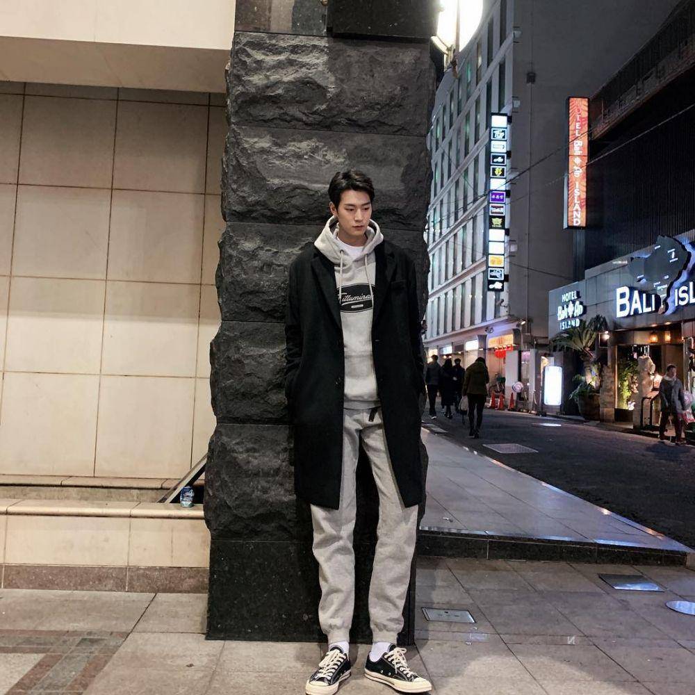 instagram.com/parkseoham