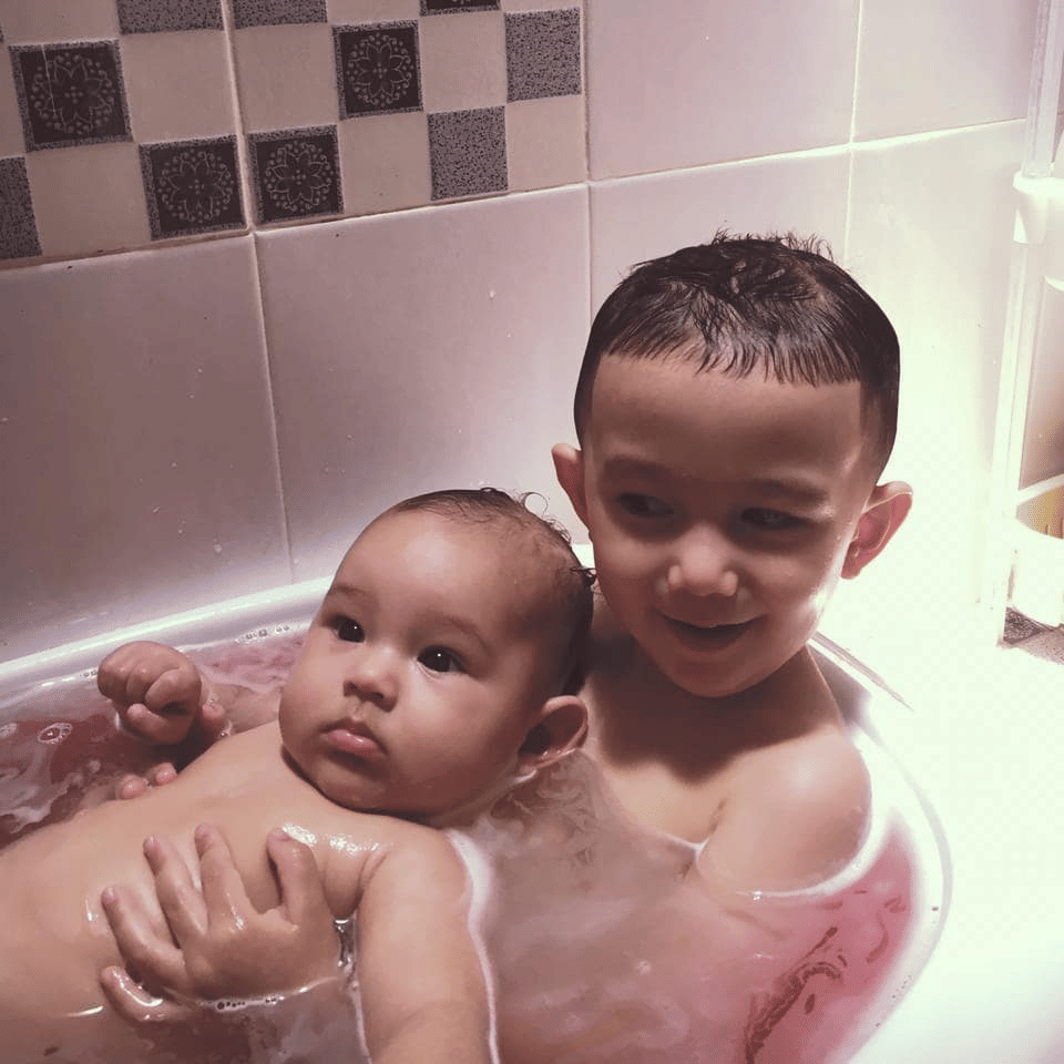 instagram.com/dahliachr