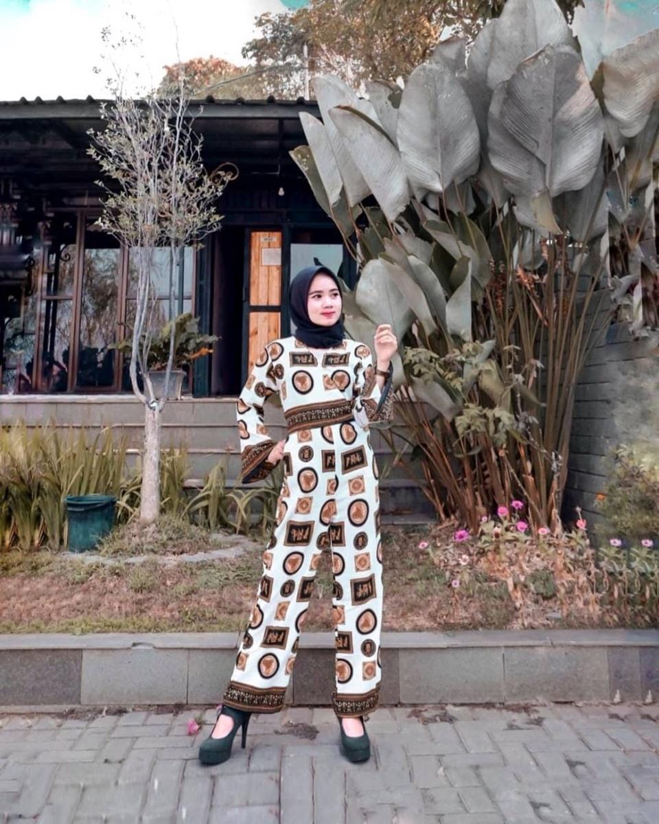 instagram.com/kurniasyr