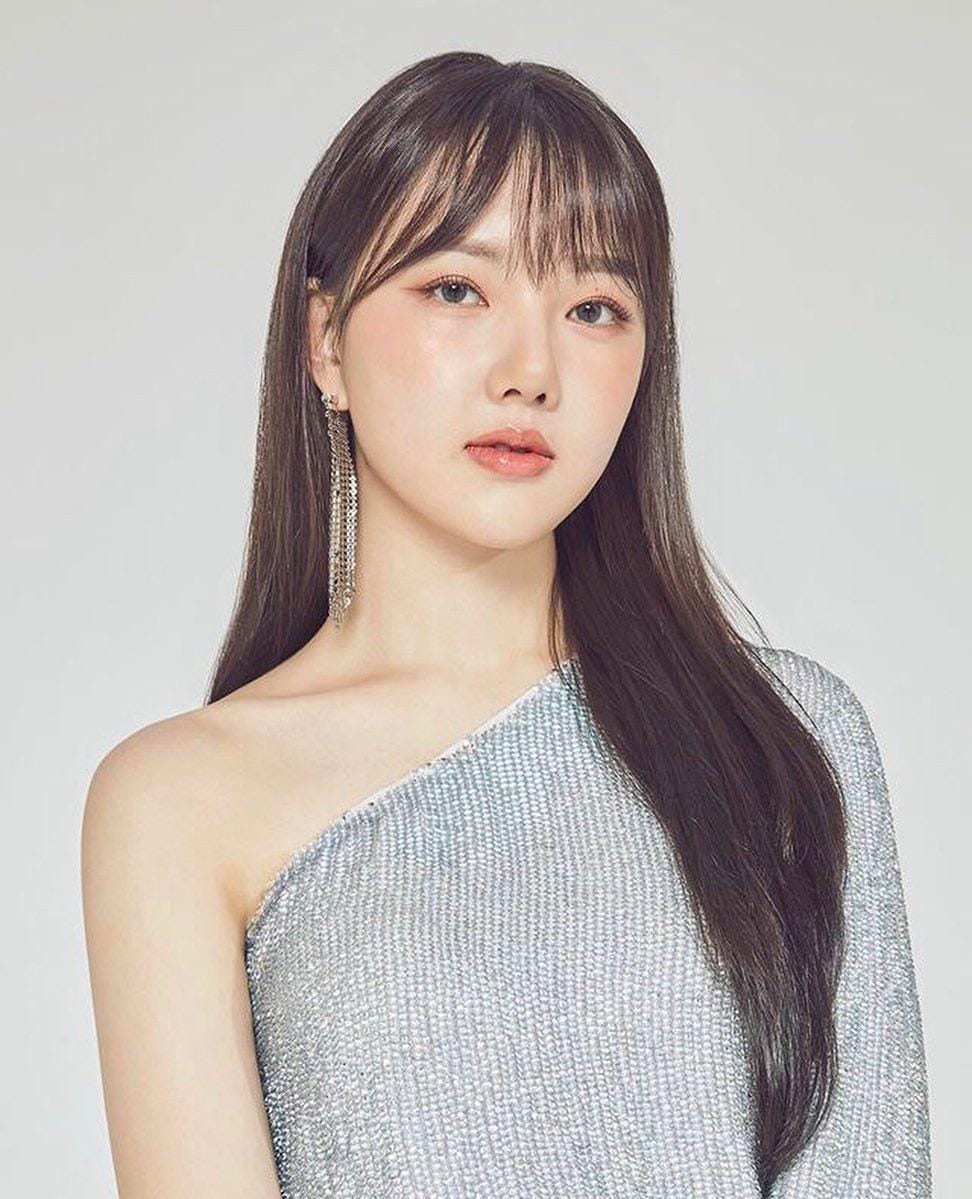 Instagram.com/ye_rin.gfriend