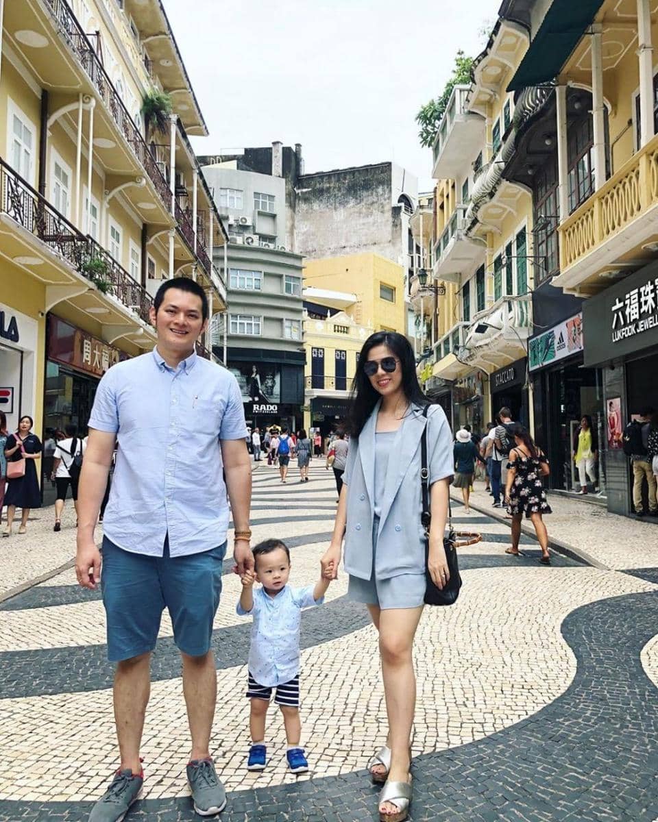 Instagram.com/devinahermawan