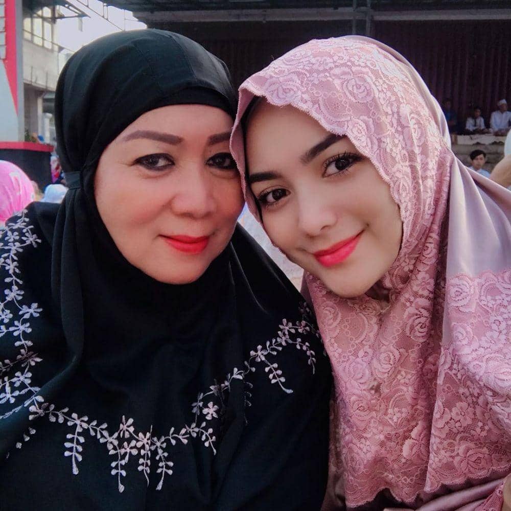 Instagram.com/yanny_christiany