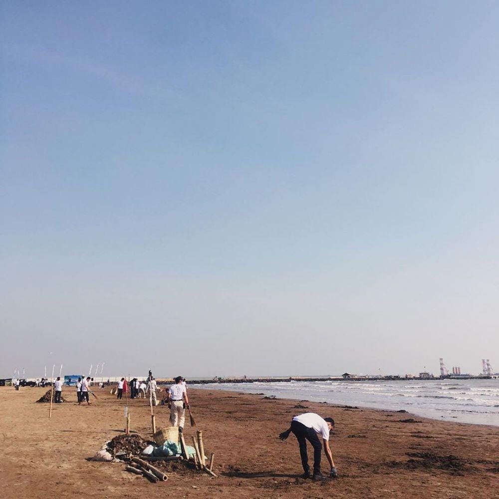 instagram.com/desmonicc