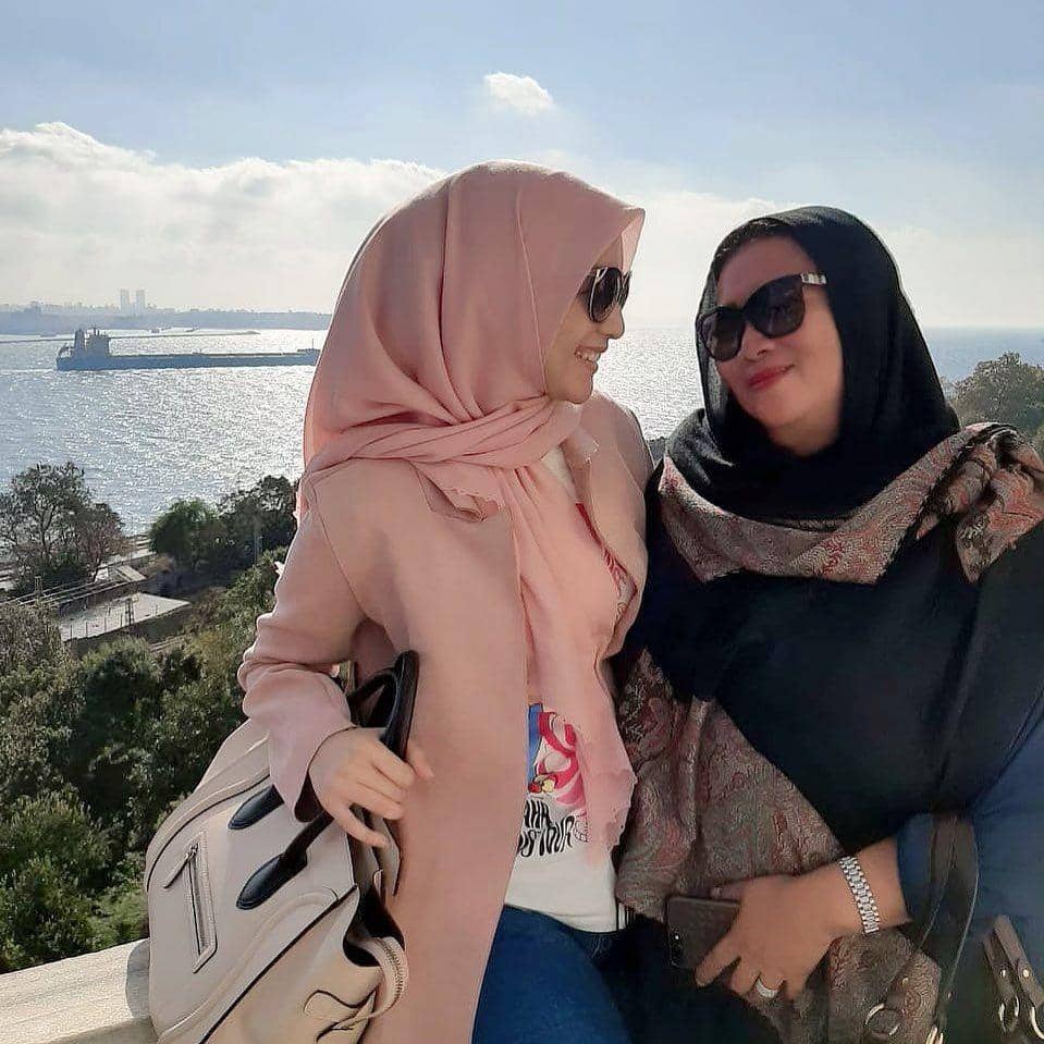 Instagram.com/yanny_christiany