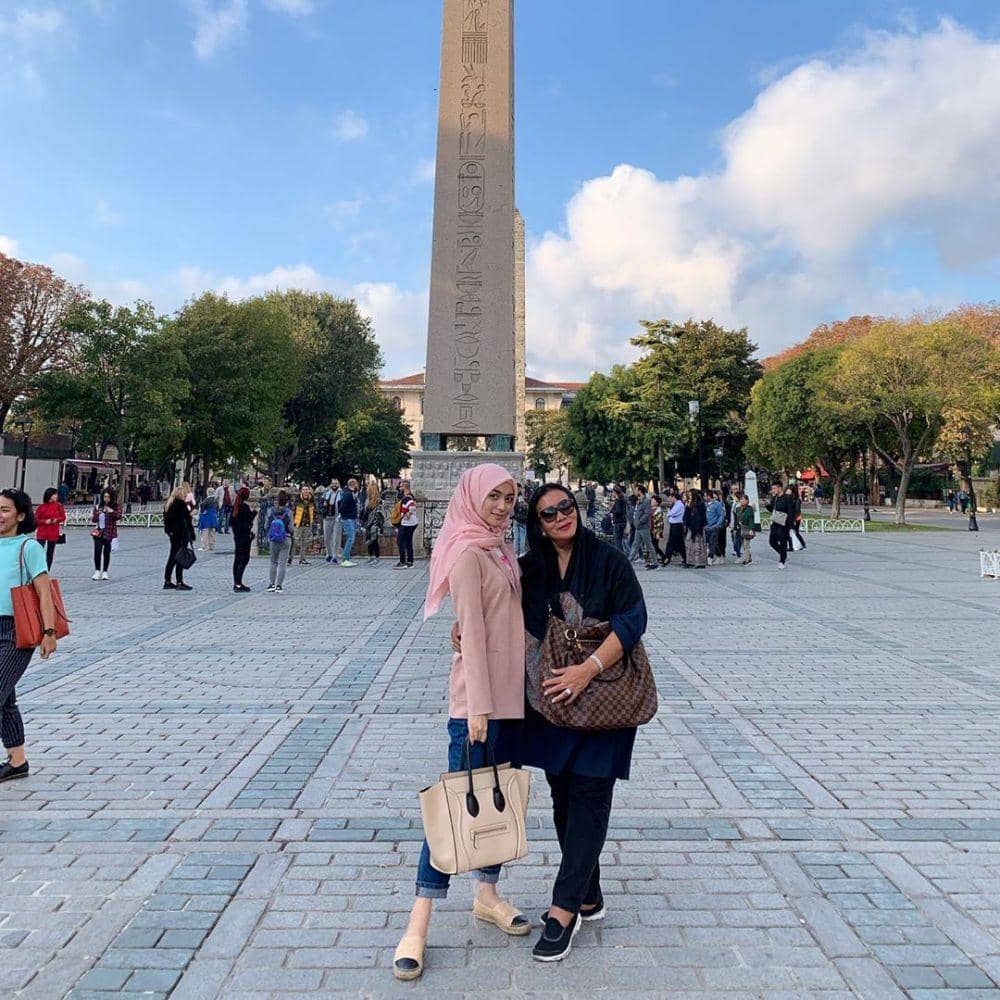 Instagram.com/yanny_christiany