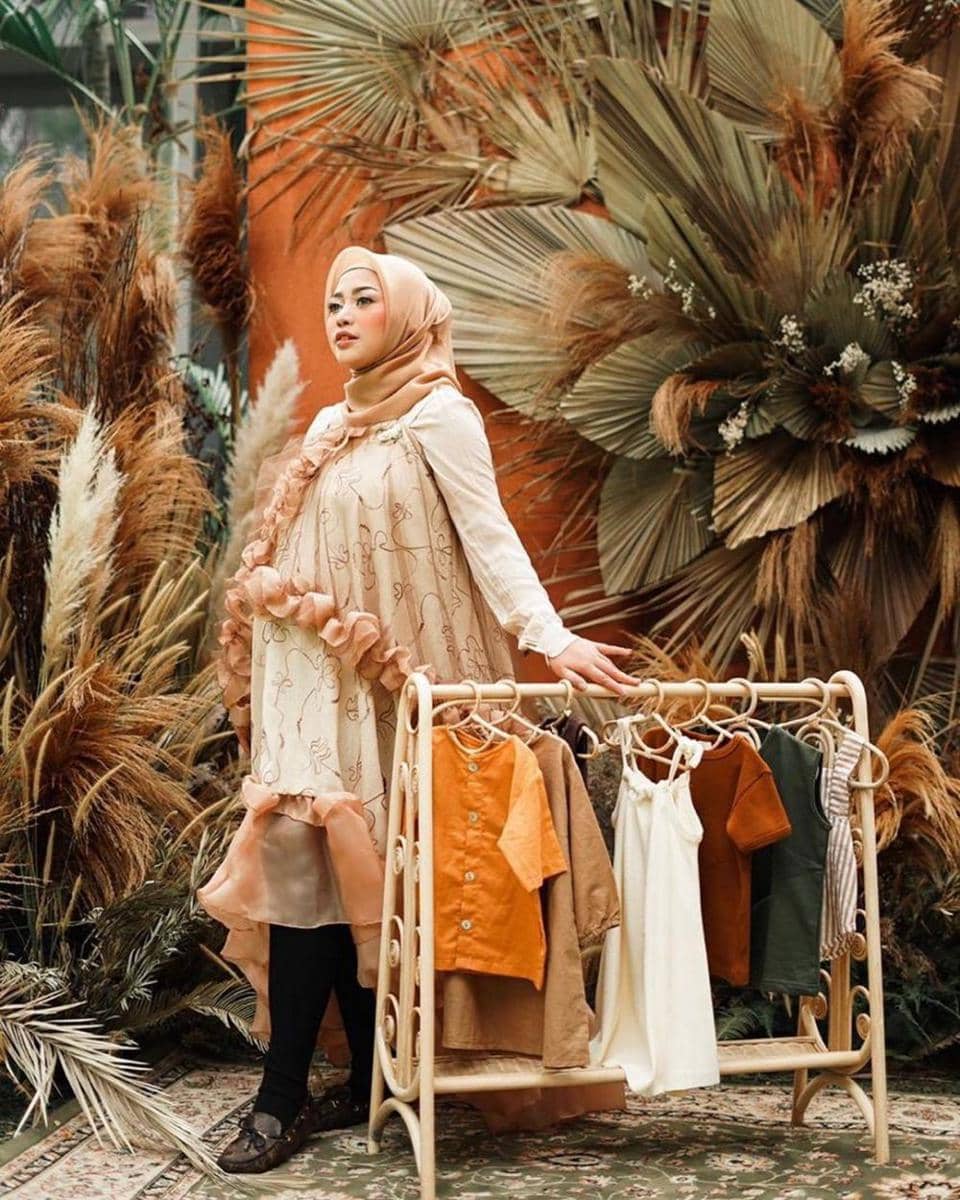 Instagram.com/rachelvennya