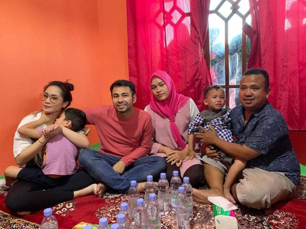 instagram.com/merryraffiahmad