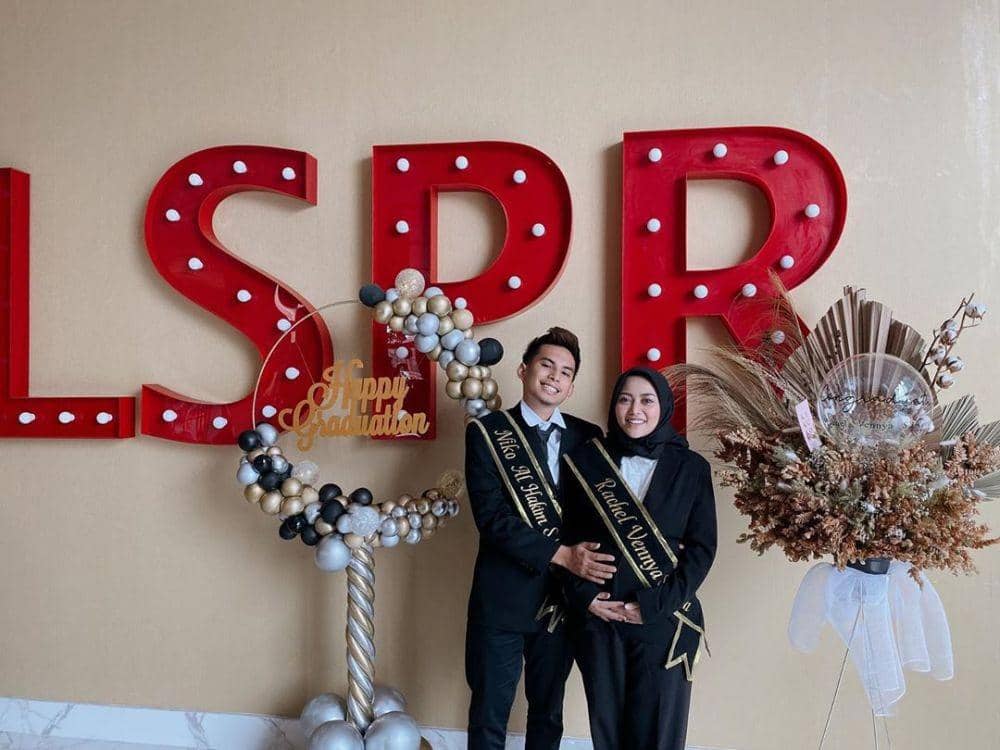 Instagram.com/rachelvennya