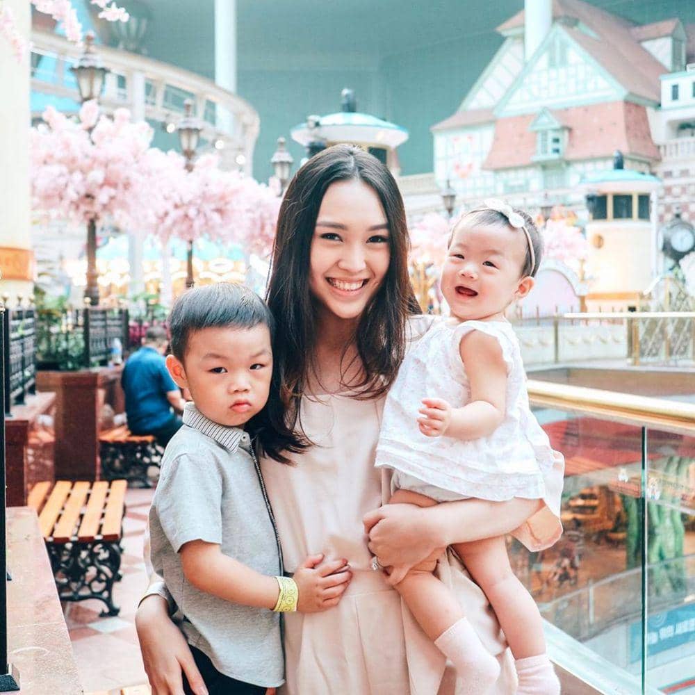 Instagram.com/vanialarissa