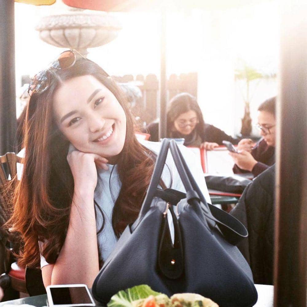 Instagram.com/vanialarissa