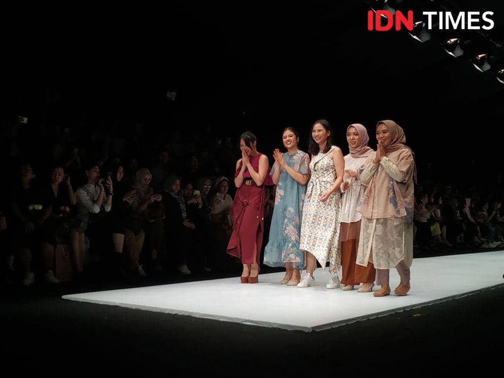 KAMI x Sarah Sofyan di JFW 2020. 28 Oktober 2019. IDN Times/Syarifah Noer Aulia
