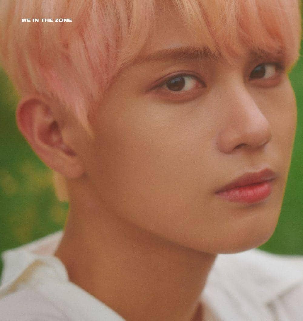 Twitter.com/@WE_INTHE_ZONE