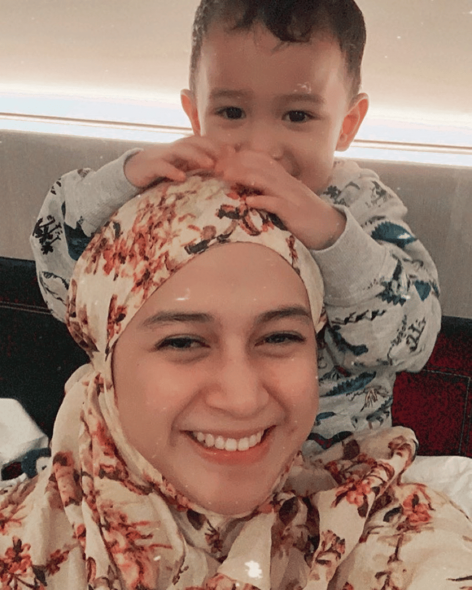 instagram.com/ninazatulini22