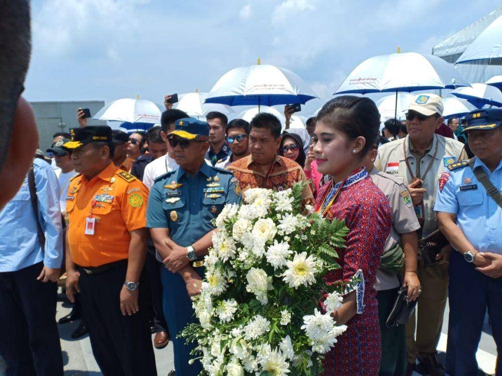 (Korban jatuhnya pesawat Lion Air tabur bunga di wilayah perairan Karawang) Dokumentasi Lion Air