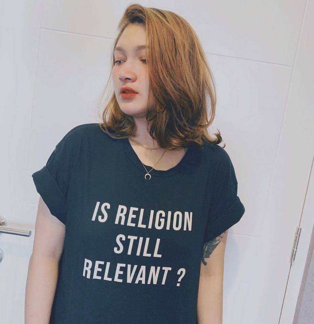 instagram.com/lunarivory