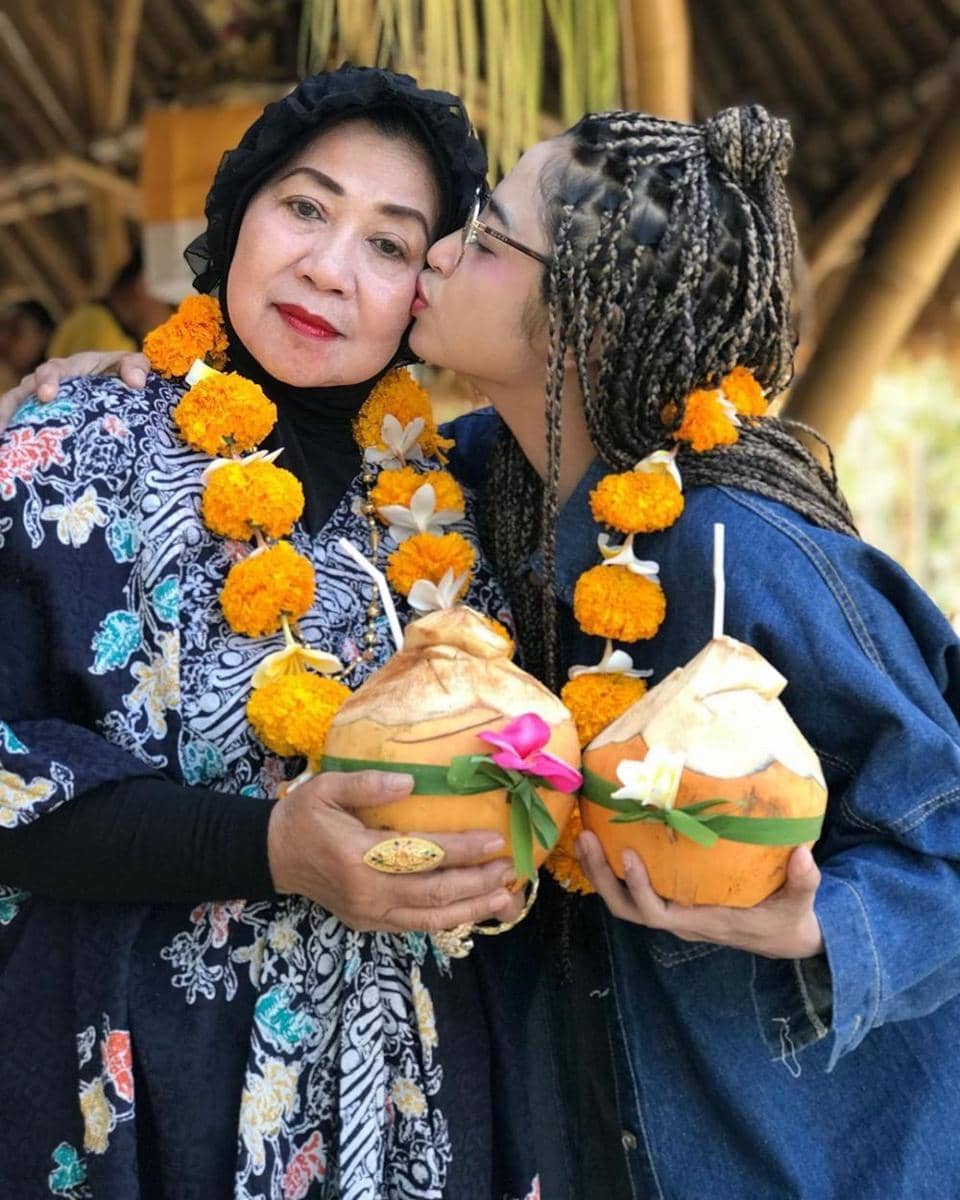 instagram.com/dewiperssikreal