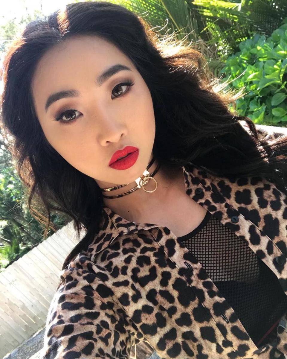 instagram.com/_minzy_mz