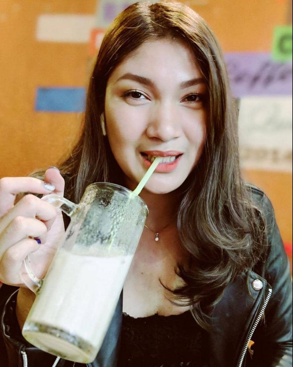 instagram.com/lunarivory