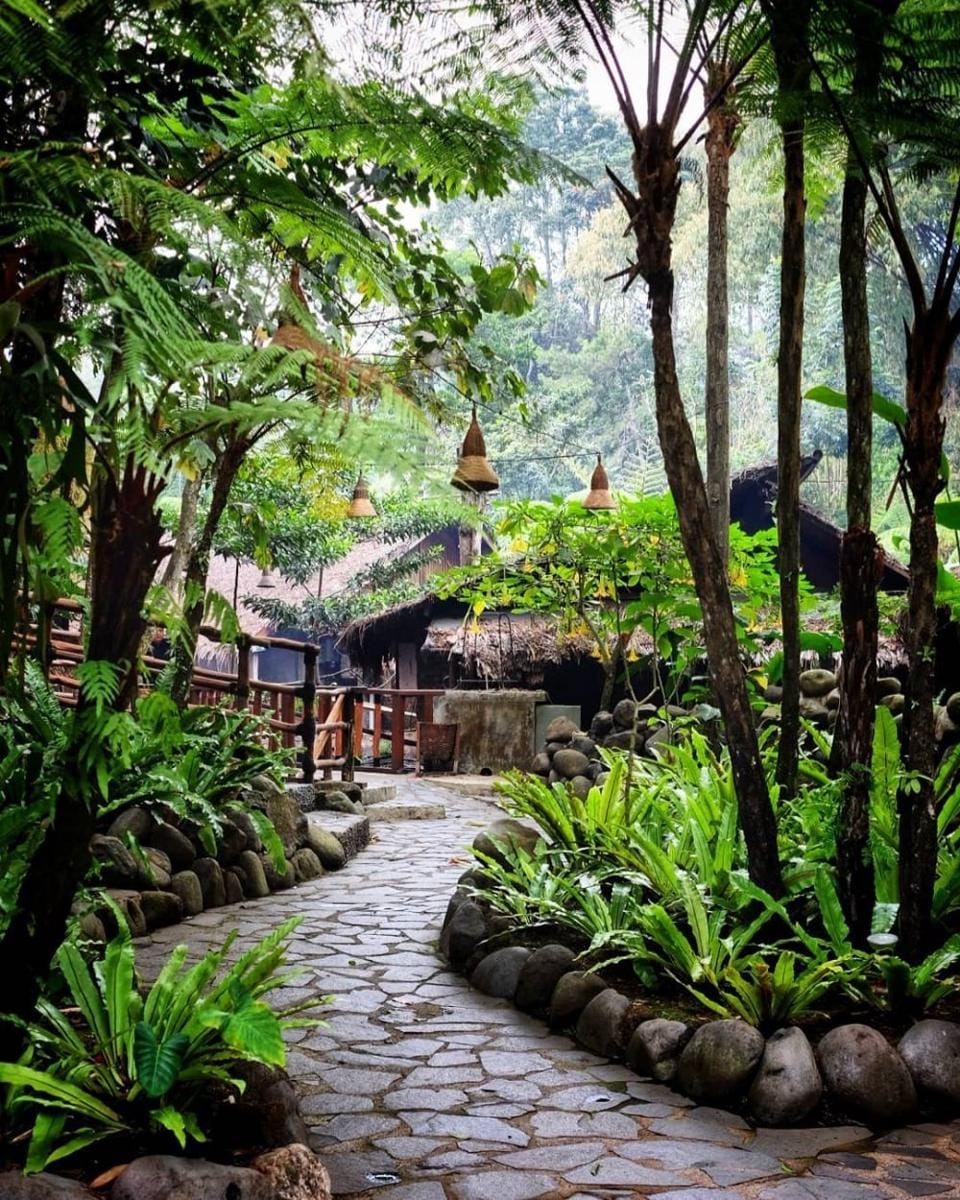 instagram.com/yuanindya