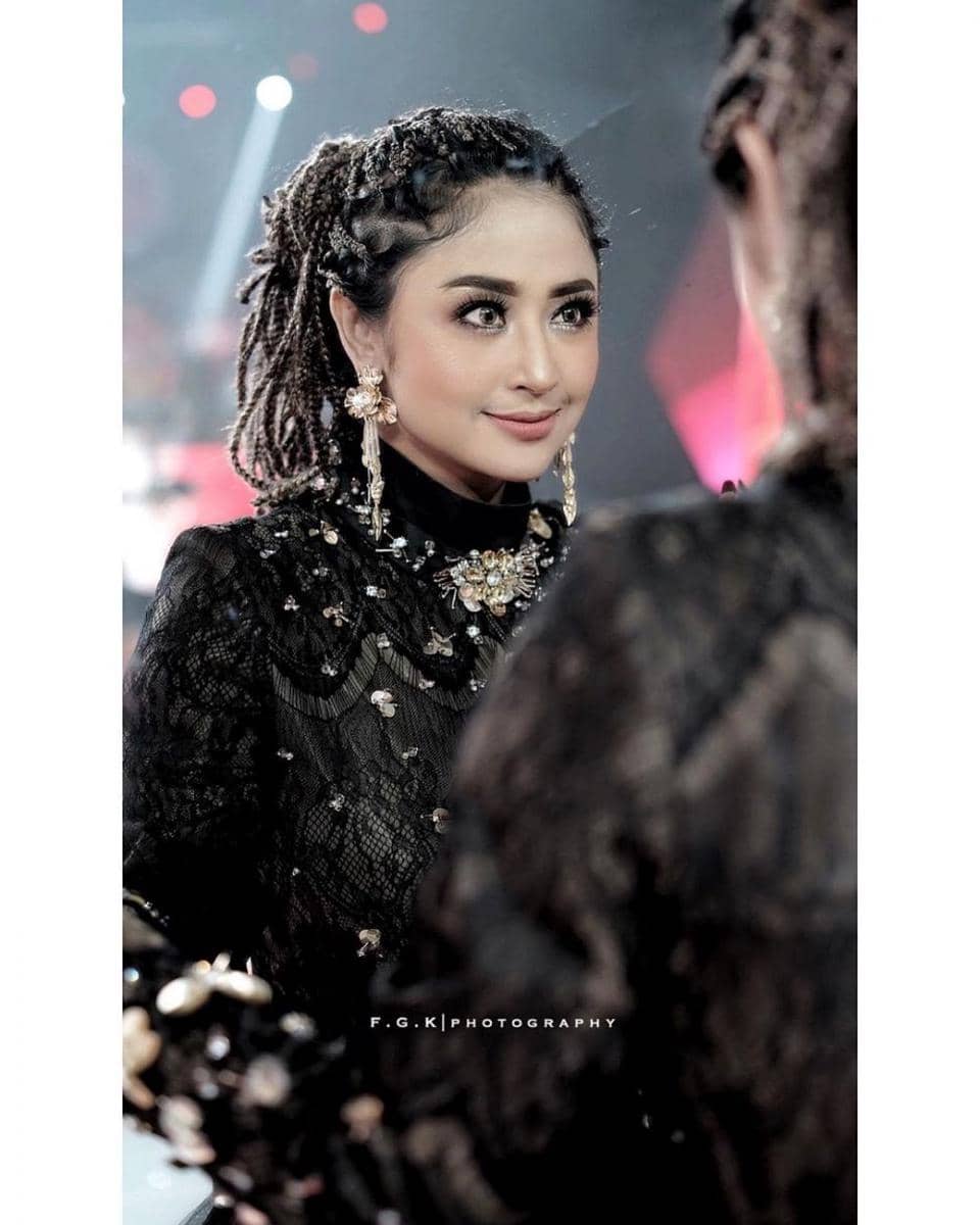 instagram.com/dewiperssikreal