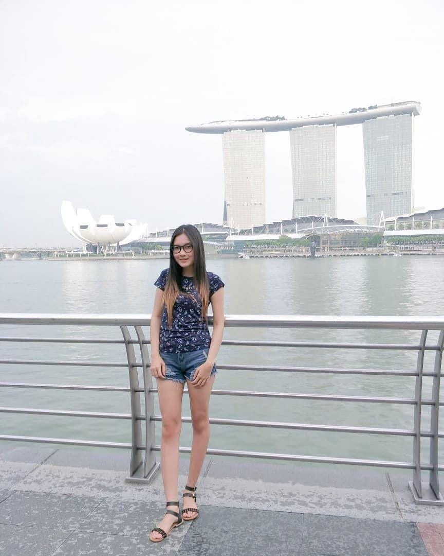 instagram.com/nellakharisma