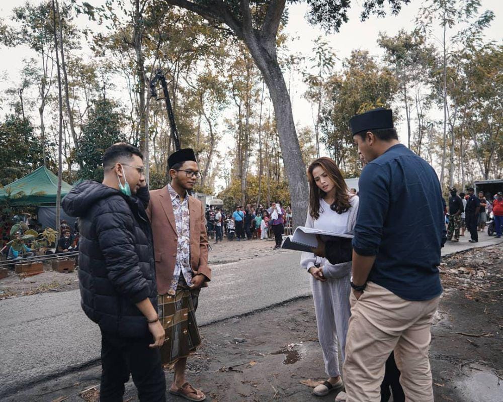 instagram.com/dzawin_nur