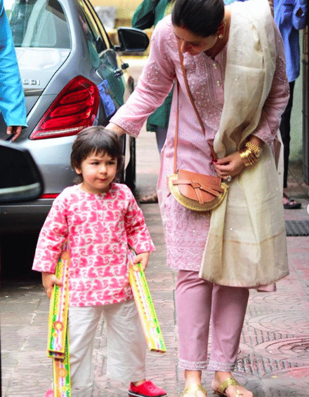 instagram.com/therealkareenakapoor