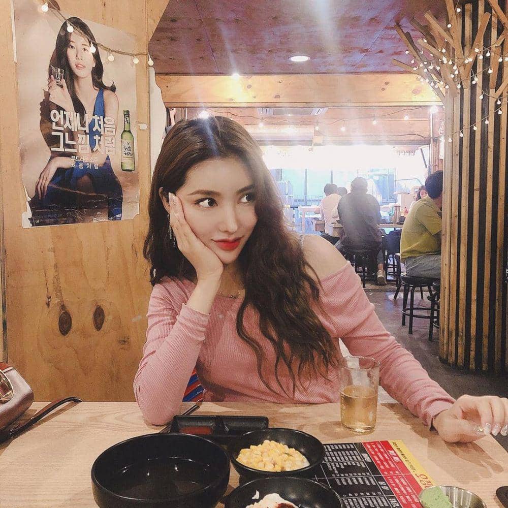 instagram.com/yoonberry_