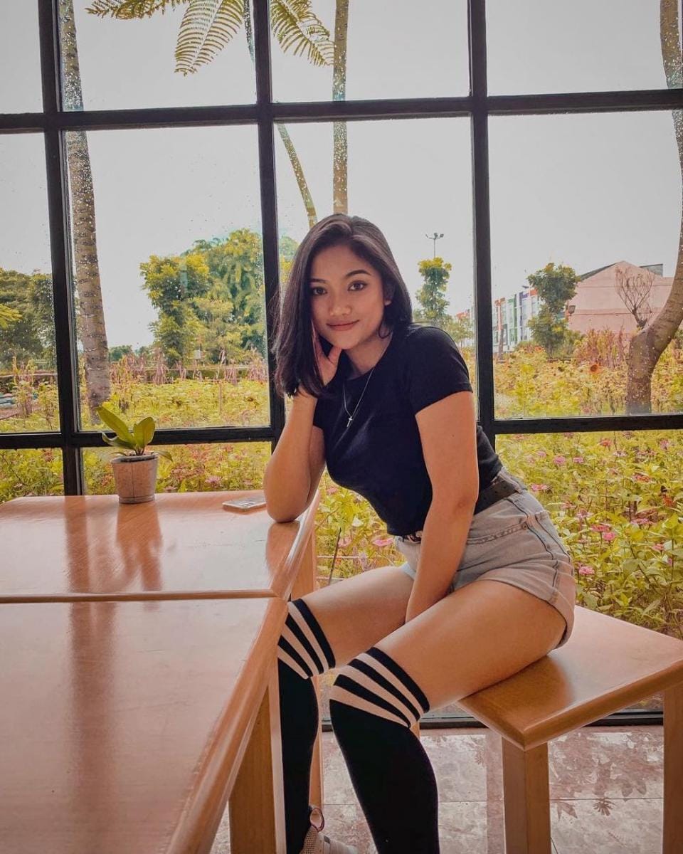 instagram.com/lalamarionmj