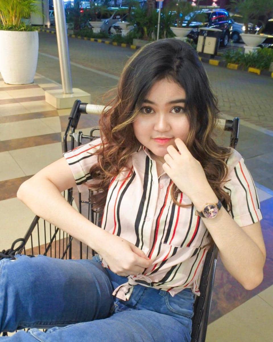 Instagram/indrayanigr