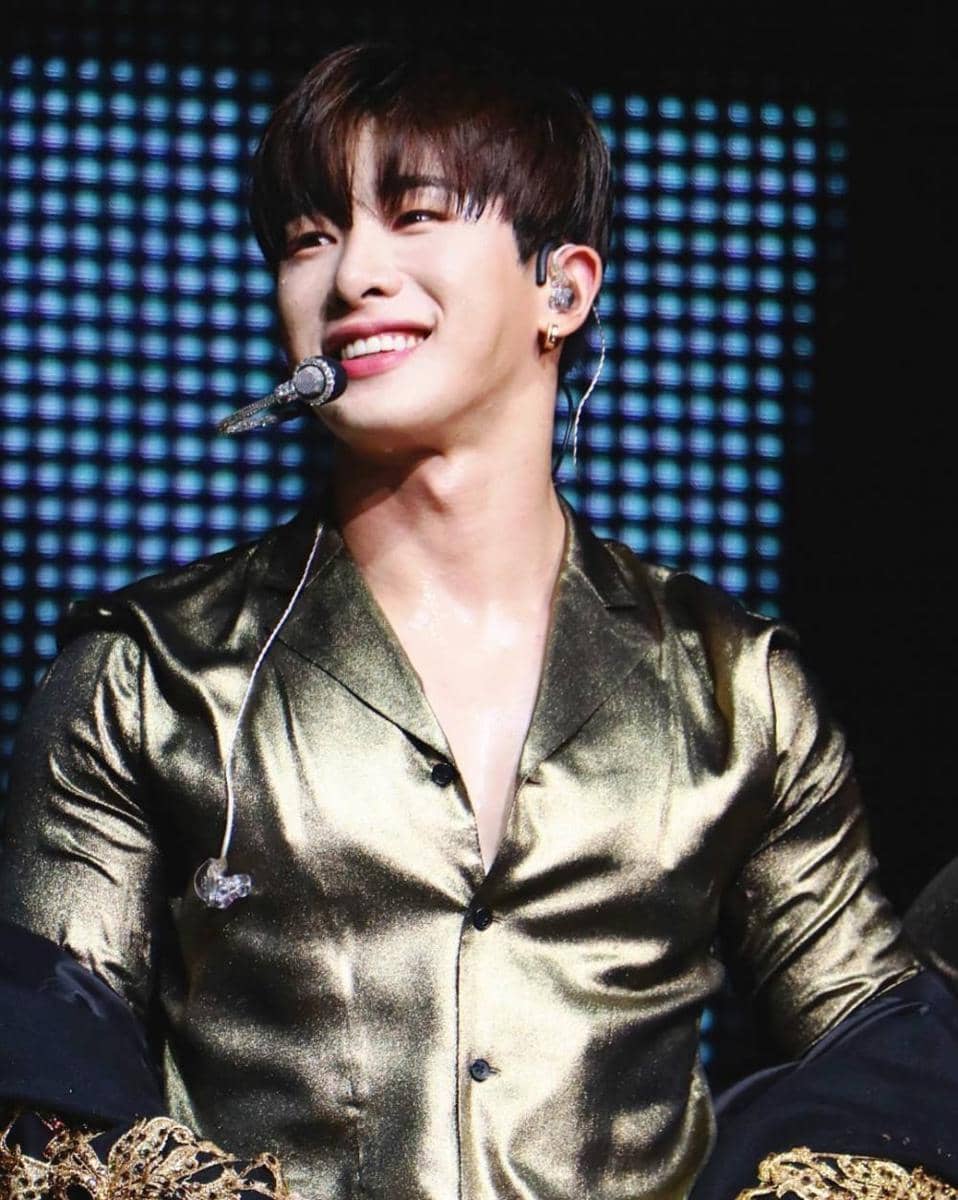 Instagram.com/official_monsta_x