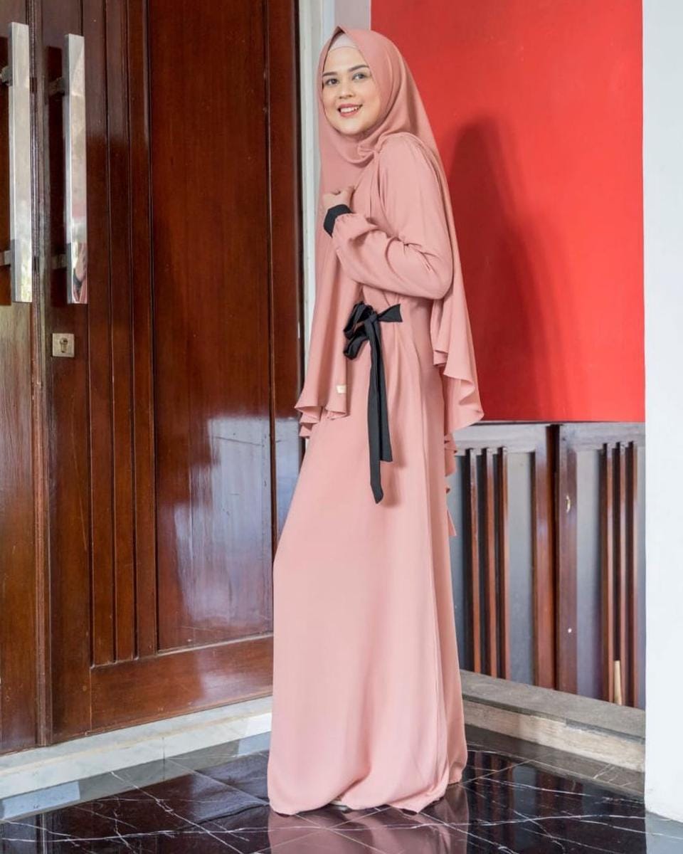 Instagram/cutratumeyriska