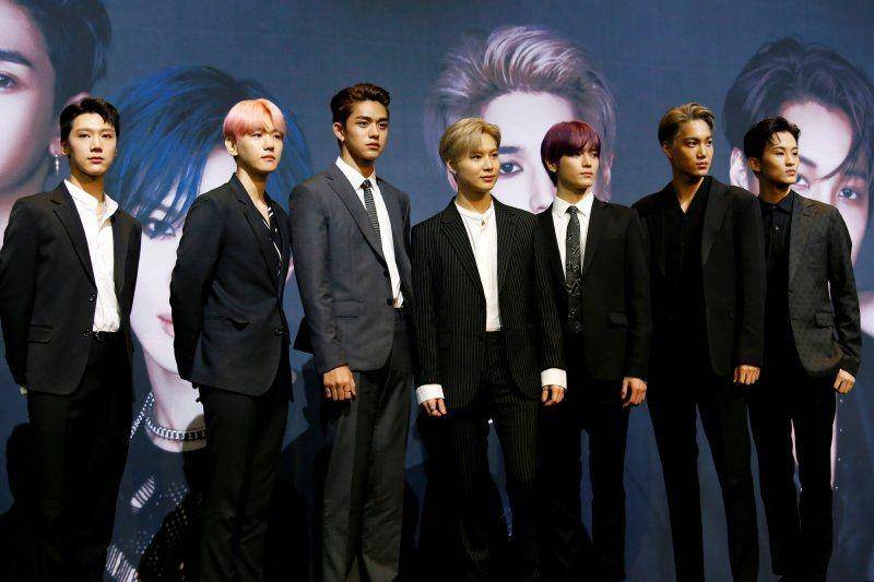 Anggota kelompok 'Super M' menghadiri konferensi pers di Seoul, Korea Selatan, pada 2 Oktober 2019. ANTARA FOTO/REUTERS/Heo Ran