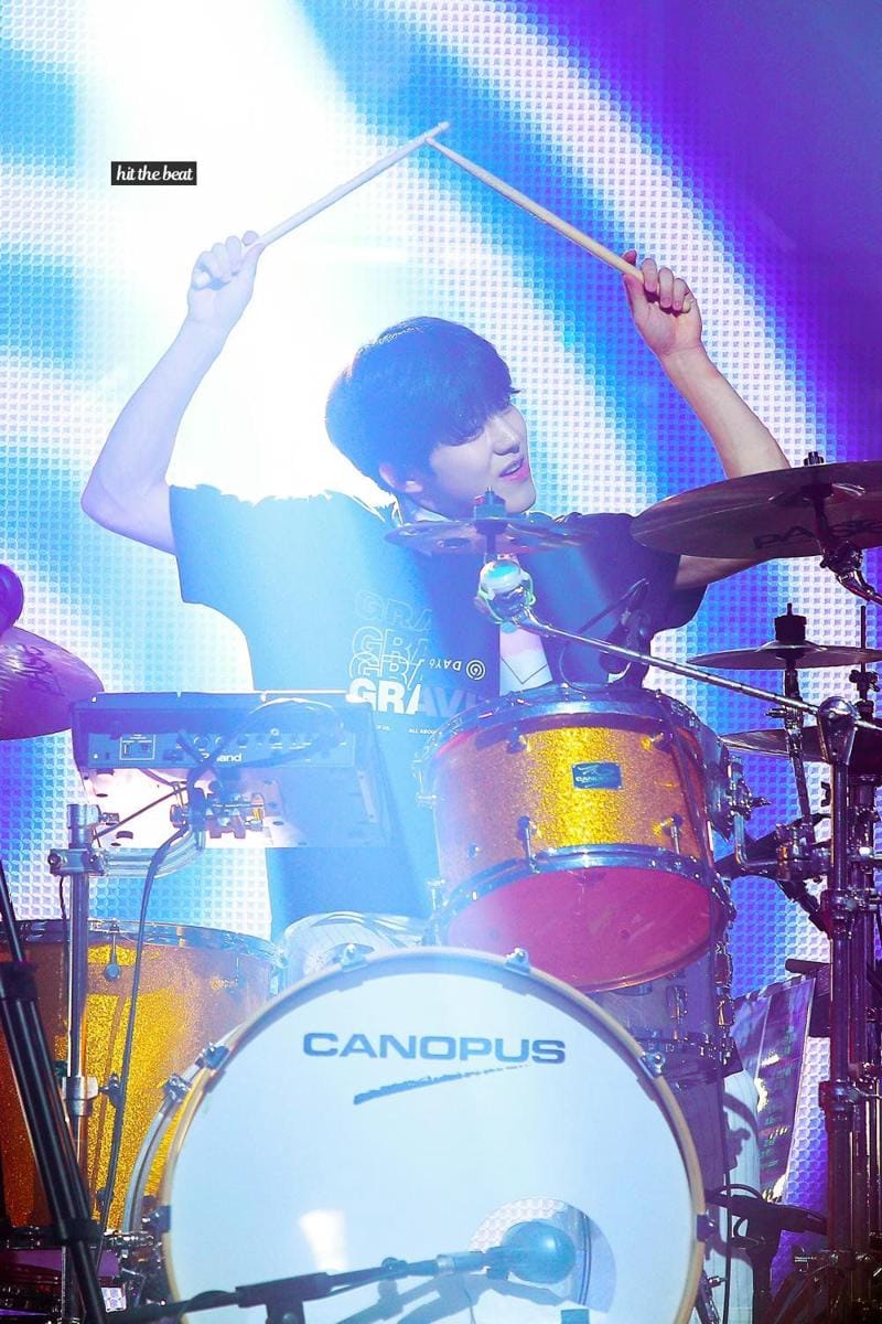 twitter.com/HTB_dowoon