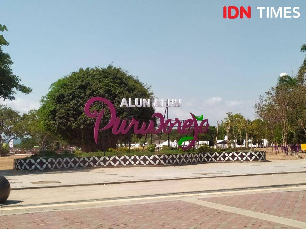 Suasana alun-alun Kabupaten Purworejo. IDN Times/Dhana Kencana