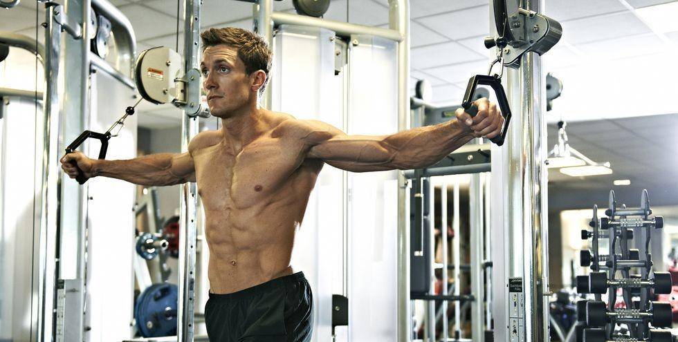 Ilustrasi pectoral fly (menshealth.com)