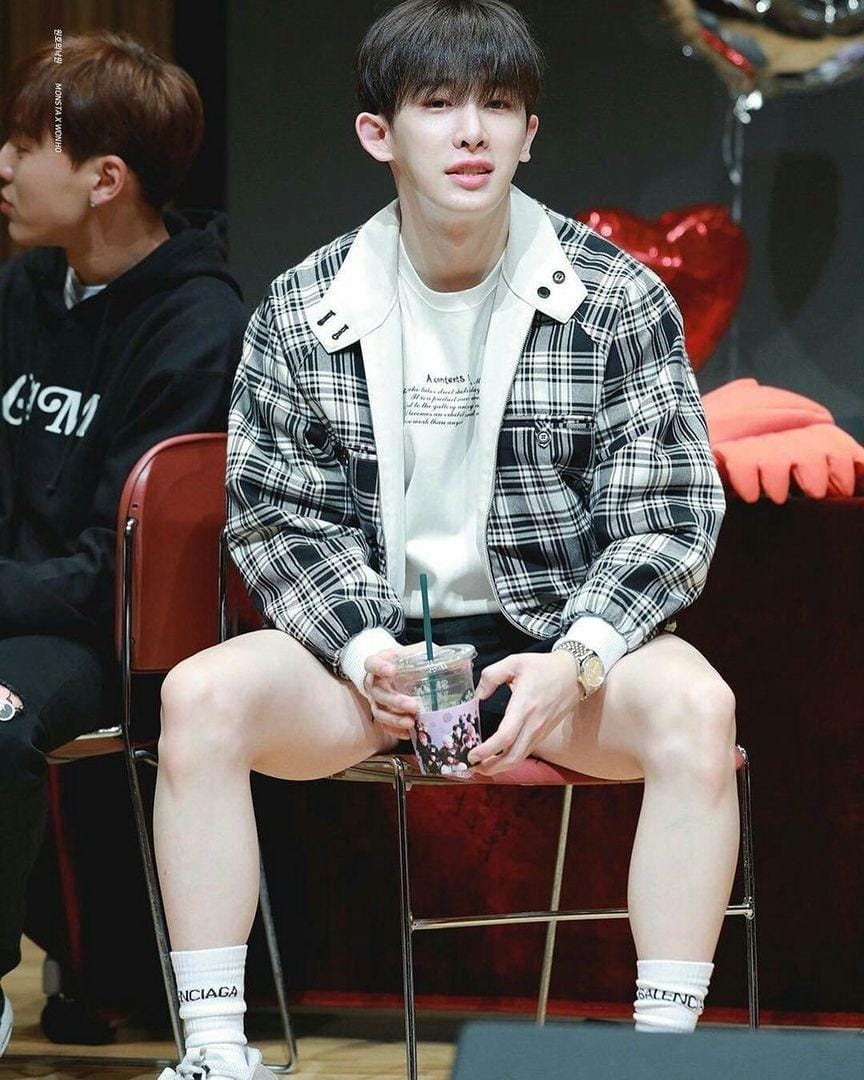 instagram.com/shin.wonho