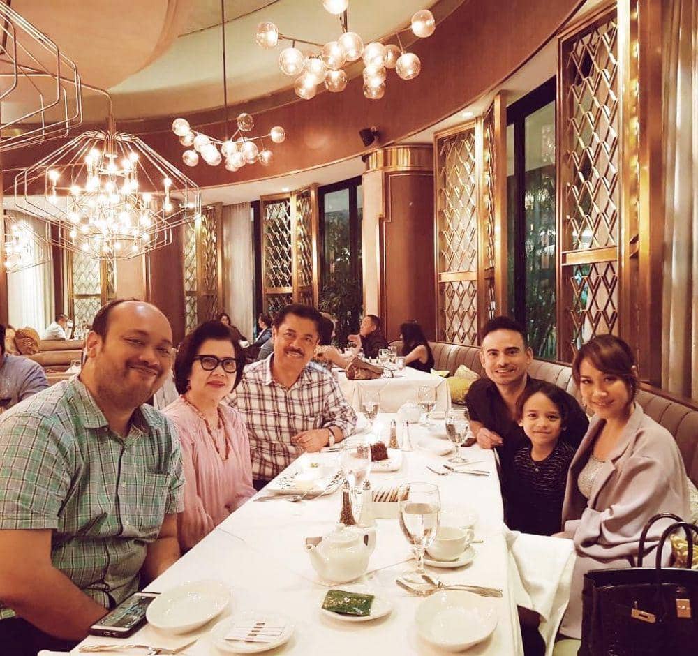 Instagram.com/emmymuchlis