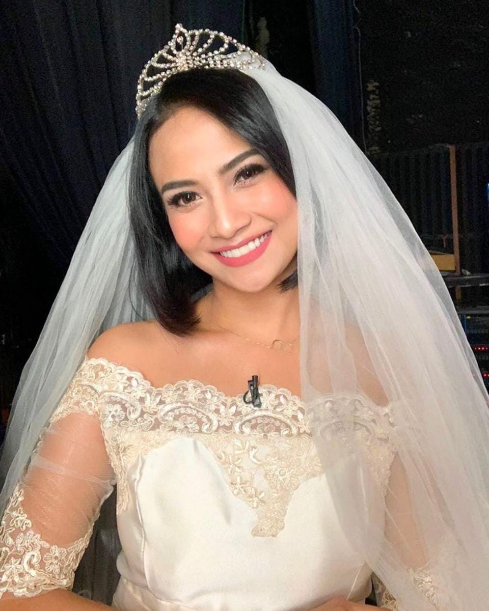 instagram.com/vanessaangelofficial