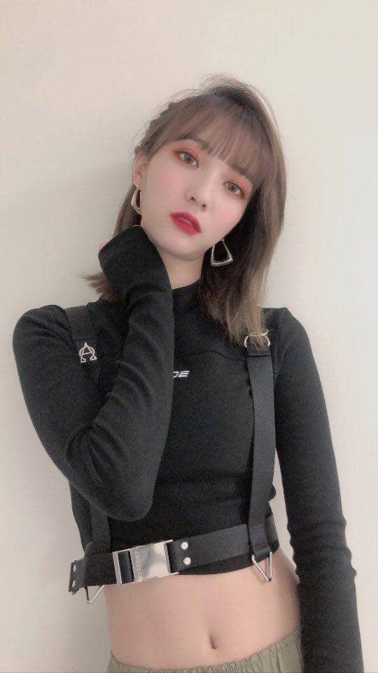 twitter.com/8_OHMYGIRL