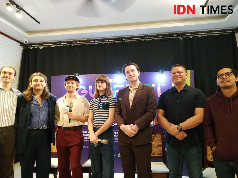 FUR, Rully MP selaku CEO Gudlive dan Bimo Nugroho selaku Program Director GUDFEST. 1 November 2019. IDN Times/Nadia Umara