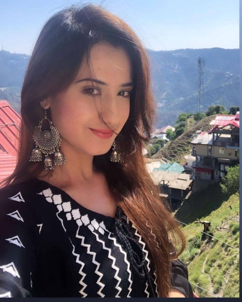 Instagram.com/aalishapanwar157