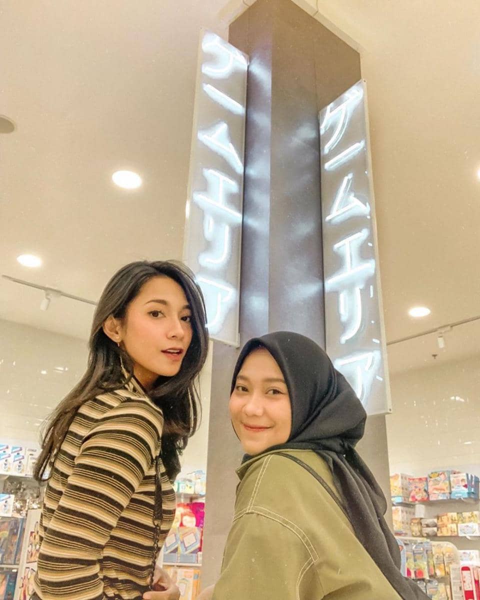 Instagram.com/shafirasas