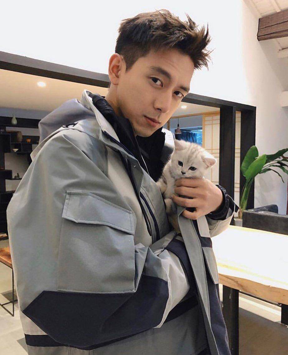 instagram.com/lixian_.ing