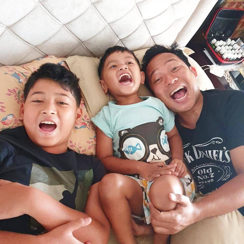 instagram.com/dennycagur