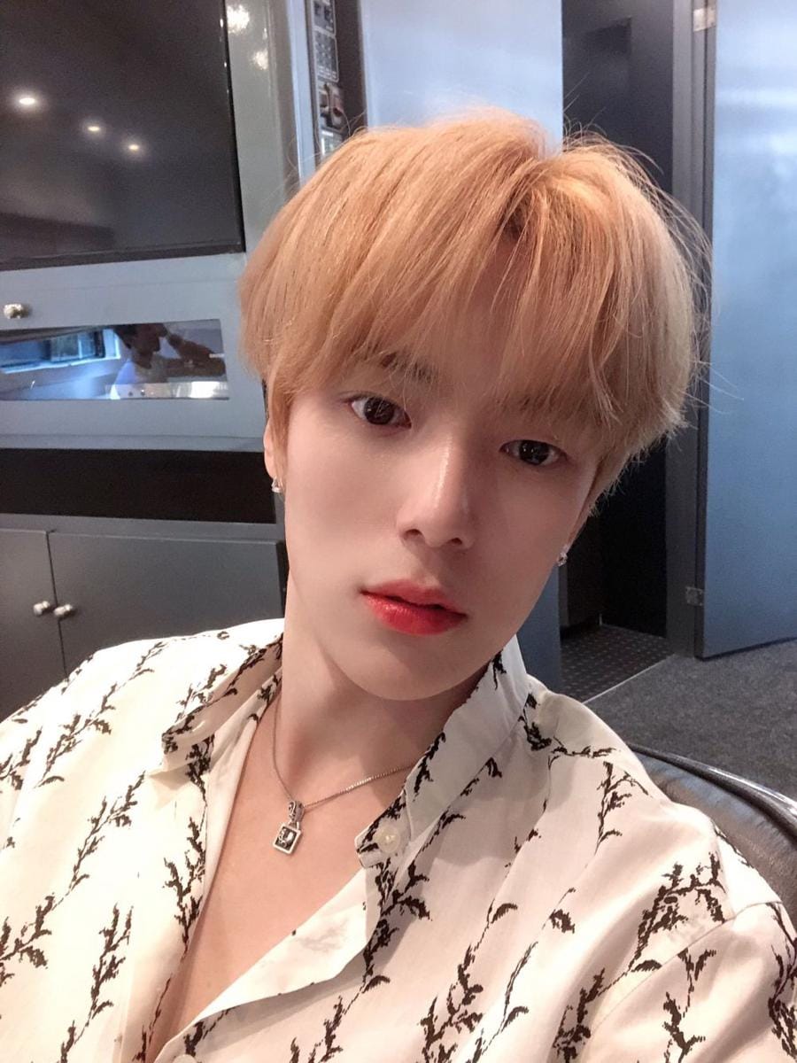 Twitter.com/monsta_x