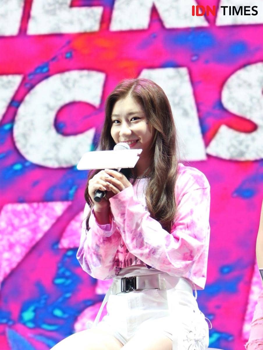 Chaeryeong member ITZY di press conference ITZY PREMIERE SHOWCASE in JAKARTA (2/11) IDN Times/Indra Zakaria