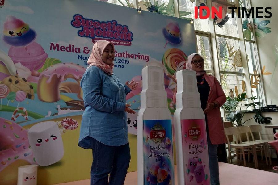 Rahma Anna Setyani (Head of Brand Activation PZ Cussons Indonesia) resmi luncurkan Body Mist Sweet Treats Collection di Plaza 89, Kemang. 2 November 2019. IDN Times/Febriyanti Revitasari