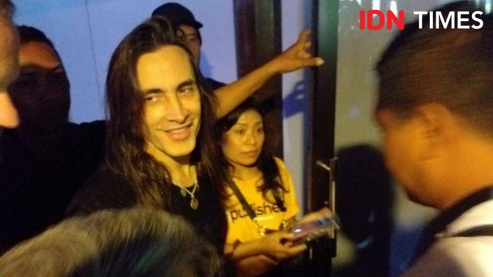 Gitaris Extreme Nuno Bettencourt bersama fans di Yogyakarta, Sabtu 2 November 2019
